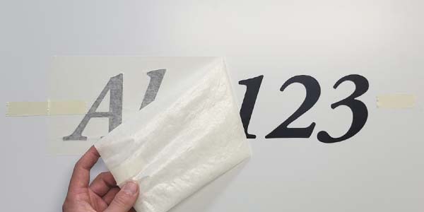 Trägerpapier entfernen